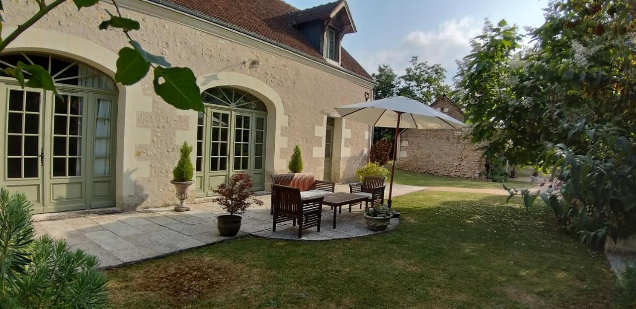 Le Clos De La Chesneraie Saint Georges sur Cher Bagian luar foto