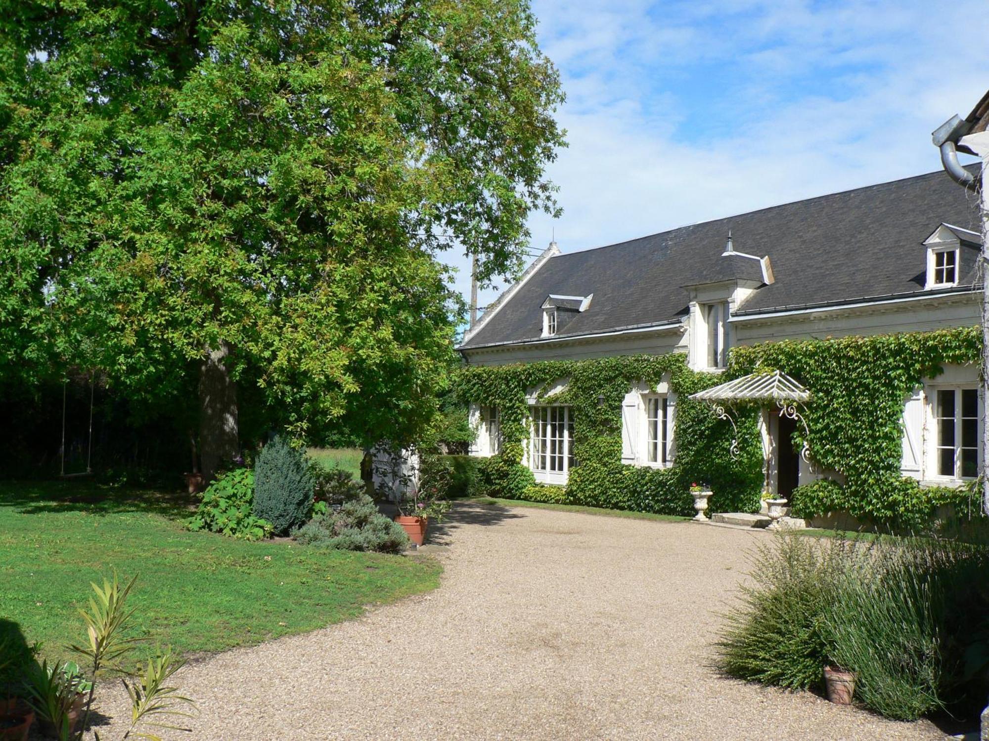 Le Clos De La Chesneraie Saint Georges sur Cher Bagian luar foto